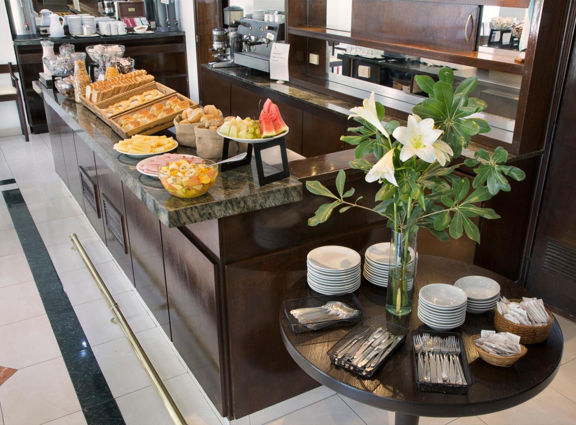 Embajador Hotel Buenos Aires Eksteriør bilde